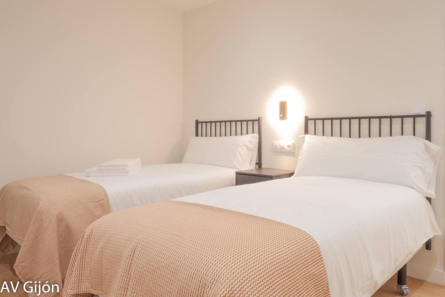 Apartamento La Playa 17 Gijón Kültér fotó