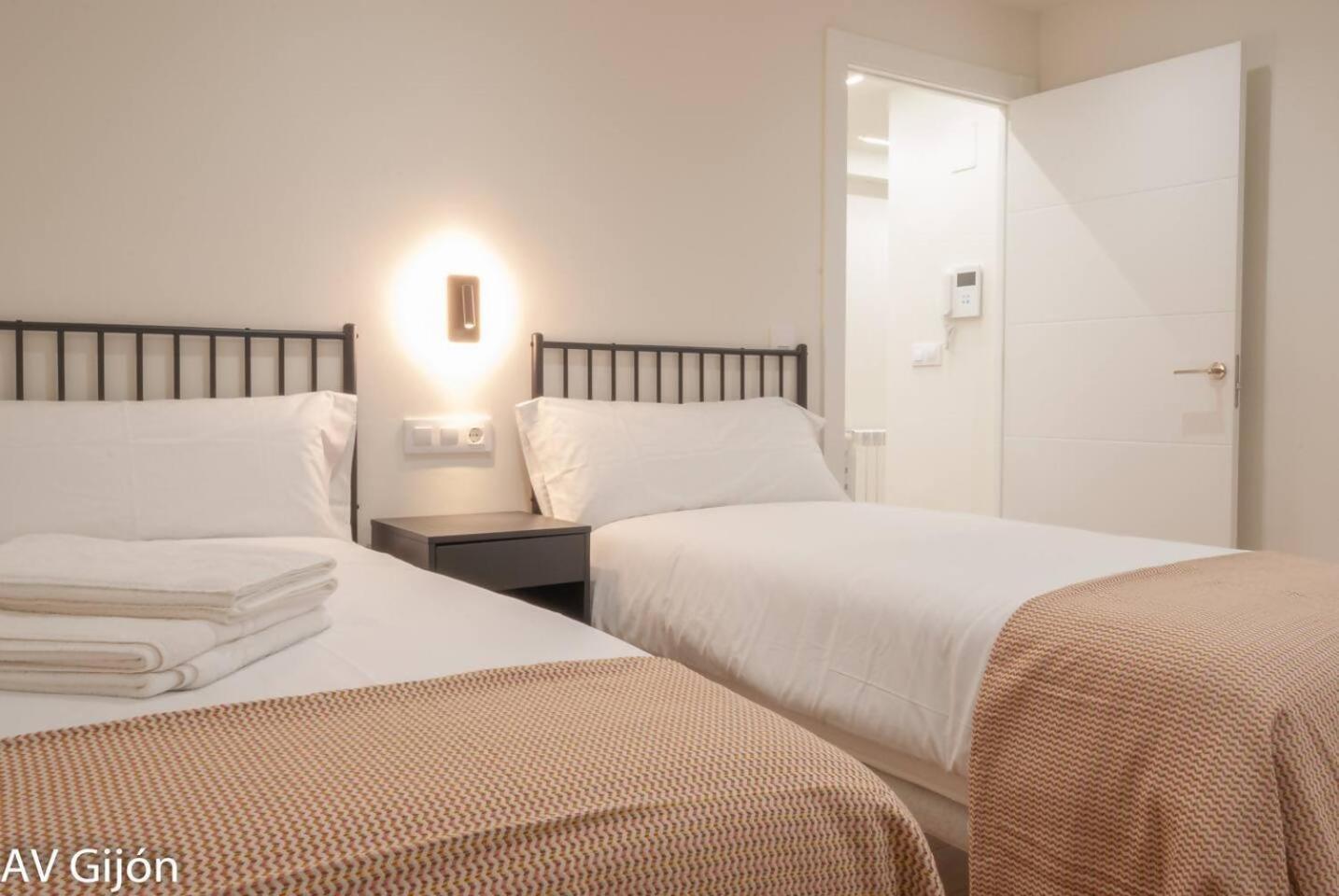 Apartamento La Playa 17 Gijón Kültér fotó
